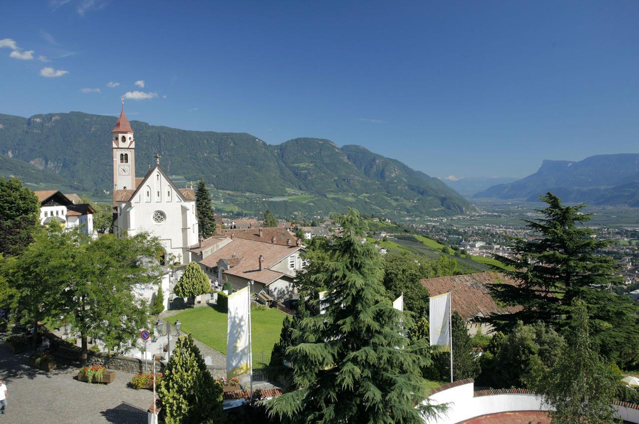 Small Hotel Sonne Tirolo Exterior photo