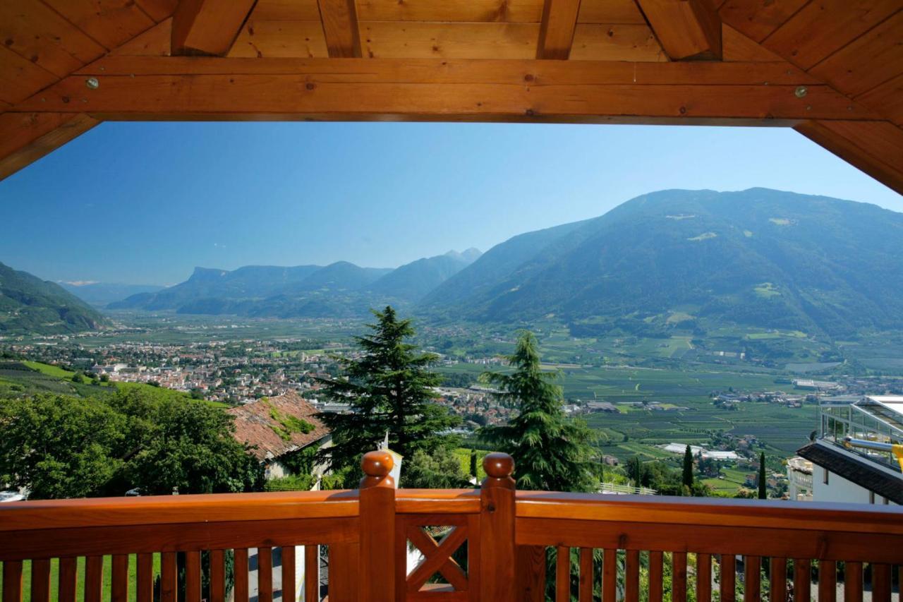Small Hotel Sonne Tirolo Exterior photo